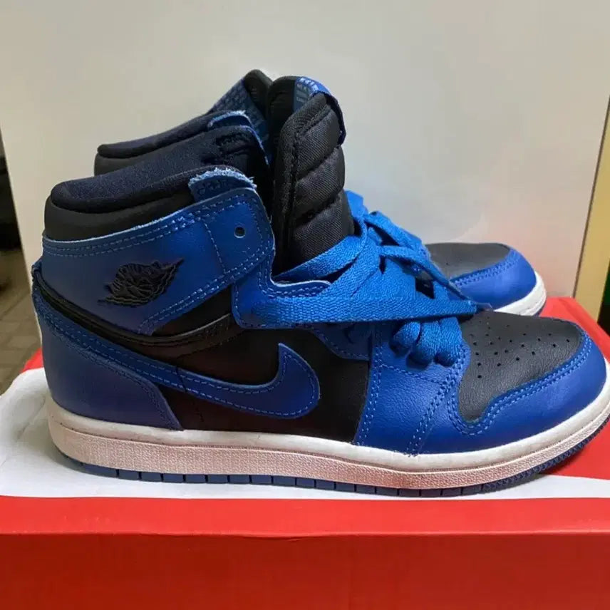 [SOLD OUT] 나이키 조던 키즈 운동화 (220)