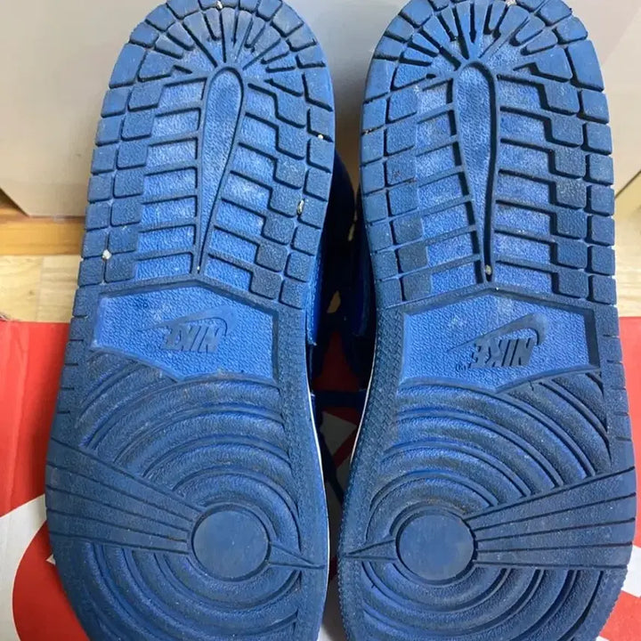 [SOLD OUT] 나이키 조던 키즈 운동화 (220)