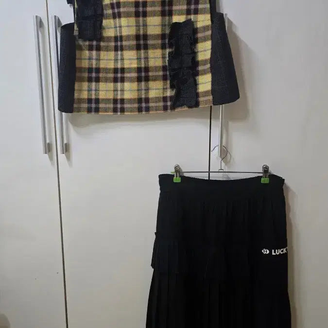 [SOLD OUT] 럭키슈에뜨 조끼 스커트 세트 38