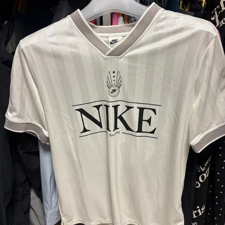 [BUNJANG] Nike Short Sleeve T-Shirt Ivory / 나이키 반팔 티셔츠 아이보리