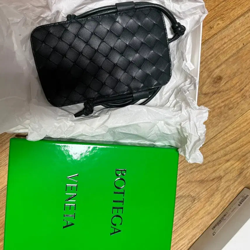 [BUNJANG] Bottega Veneta Phone Pouch Mini Bag / 새상품 보테가 베네타 폰파우치 미니백
