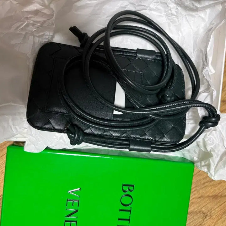 [BUNJANG] Bottega Veneta Phone Pouch Mini Bag / 새상품 보테가 베네타 폰파우치 미니백