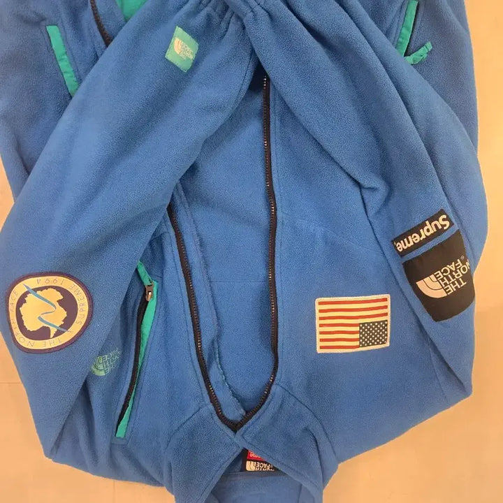 [SOLD OUT] 슈프림 X 노스페이스 안타티카 플리스 자켓 XL