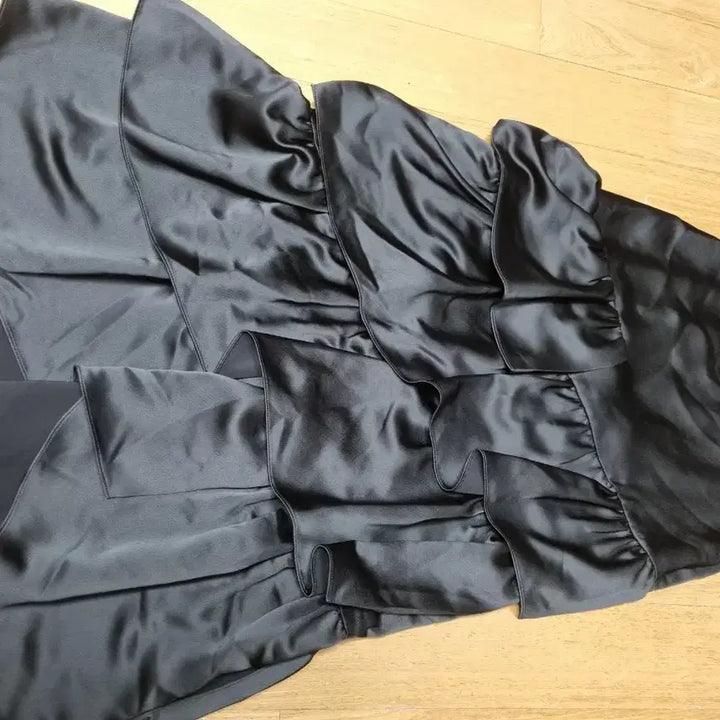 [BUNJANG] Lucky Chouette Atelier Black Frill Layered Skirt / 럭키슈에뜨 아뜰리에 블랙 프릴 레이어드 스커트