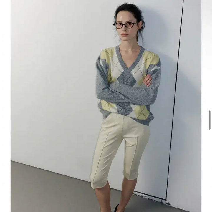 [BUNJANG] Overdue Flare Argyle V-neck Knit Top / 오버듀플레어 아가일 브이넥 니트 봄니트 여름블라우스 여름니트