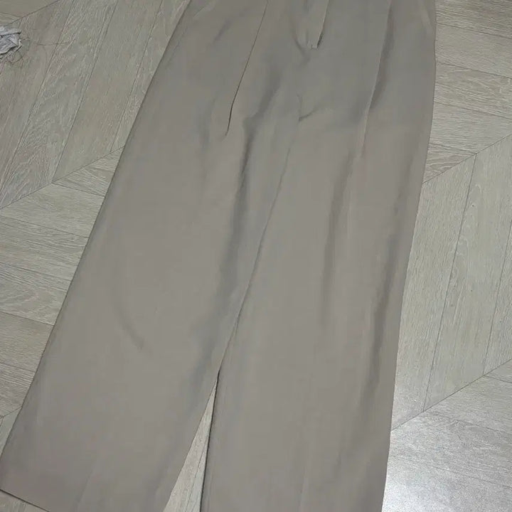 [SOLD OUT] 올리브데올리브 베이지 와이드 슬랙스 55 새제품