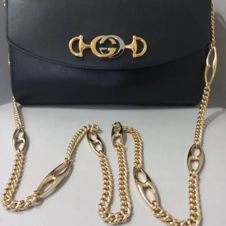 [BUNJANG] Gucci Zumi Small Chain Shoulder Bag / 구찌 주미 스몰 체인 숄더백,크로스백 [매장판정품]