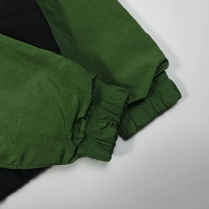 [SOLD OUT] 나이키 더블스우시 바람막이 [L]