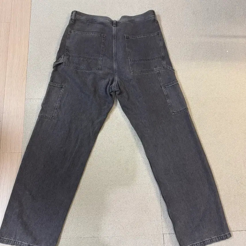 [SOLD OUT] (2회착용)COS 릴렉스핏 그레이 얇은 데님팬츠(표기34)