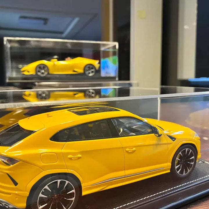[BUNJANG] MR Collection Lamborghini Urus 1:18 Resin Model Car / 람보르기니 우루스 MR 1:18 고급 레진 모델카 / 풀구성(케이스+카드