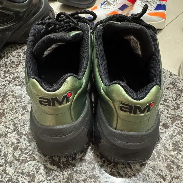 [BUNJANG] Nike Air Max Muse Black Oil Green Sneakers / 나이키 에어맥스 뮤즈 블랙 오일그린 260