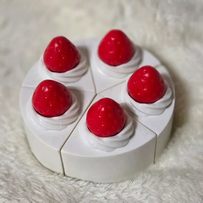 [BUNJANG] Strawberry Shortcake Hide-and-Seek Gacha 5-Piece Set / 딸기 쇼트케이크 숨바꼭질 가챠 5종 세트 (새상품)