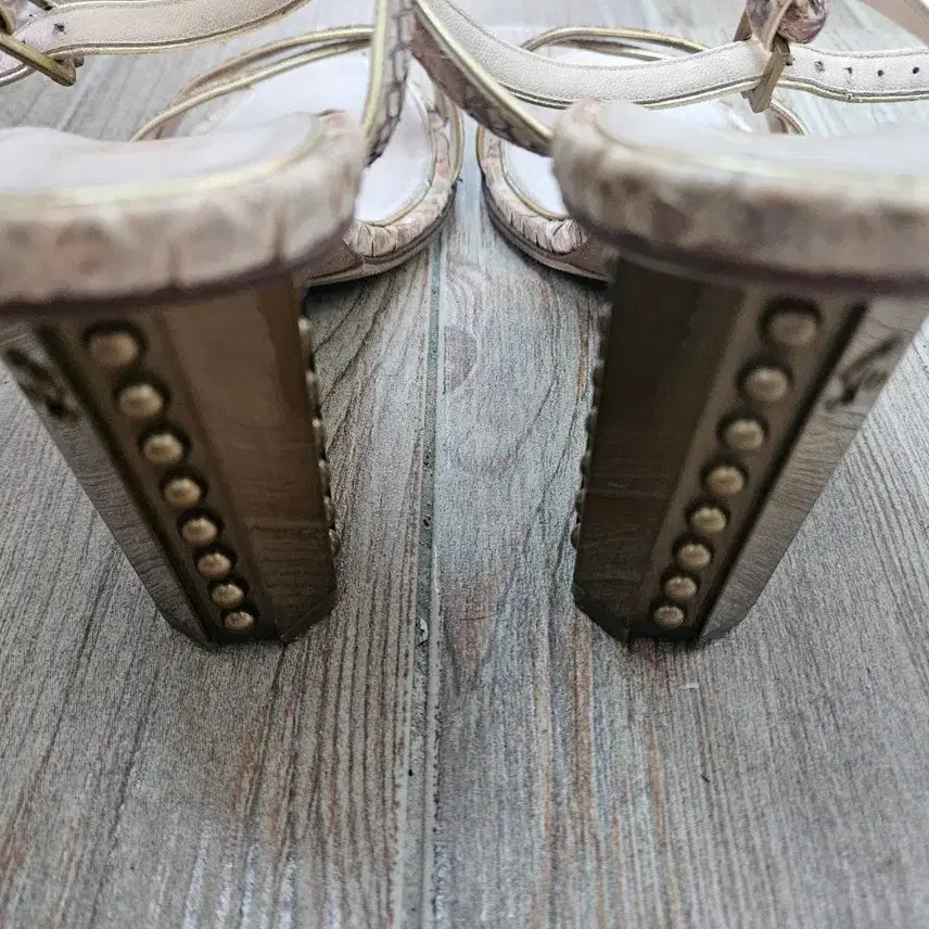 [BUNJANG] Chanel Python Metal Studded Heel Sandals / [정품/보강완료]샤넬(Chanel) 뱀피 메탈 스터드 힐 샌들 - 235