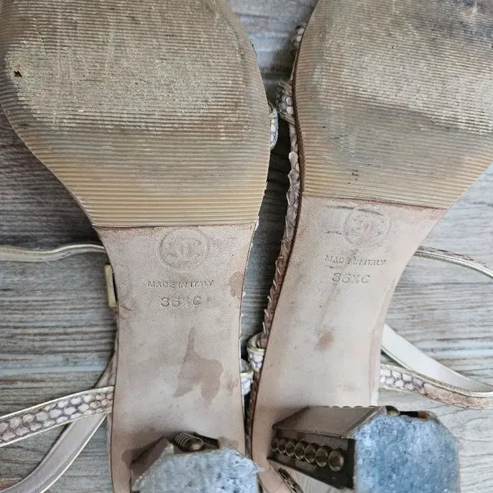 [BUNJANG] Chanel Python Metal Studded Heel Sandals / [정품/보강완료]샤넬(Chanel) 뱀피 메탈 스터드 힐 샌들 - 235