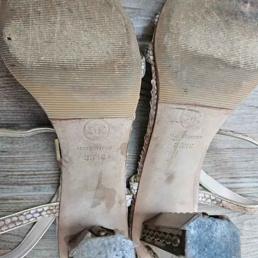 [BUNJANG] Chanel Python Metal Studded Heel Sandals / [정품/보강완료]샤넬(Chanel) 뱀피 메탈 스터드 힐 샌들 - 235