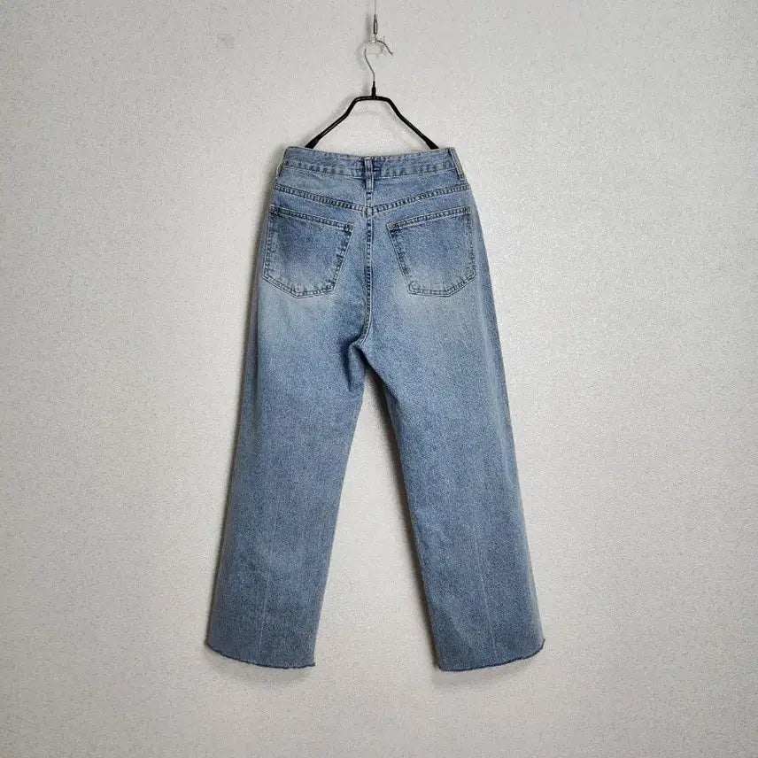 [SOLD OUT] 모이아 라이트 데님팬츠S