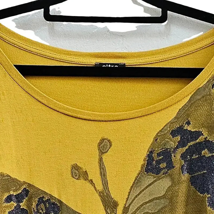 [BUNJANG] OLTRE Long Sleeve T-Shirt - Yellow / OLTRE 긴팔 티 여 J5172