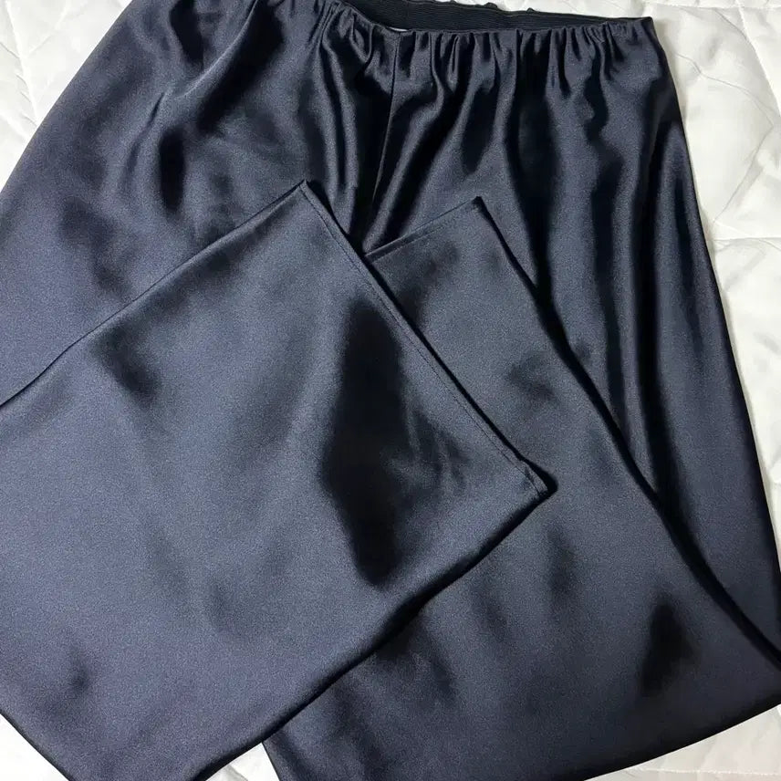 [SOLD OUT] cos 코스 새틴 와이드 레그 트라우저 (navy)