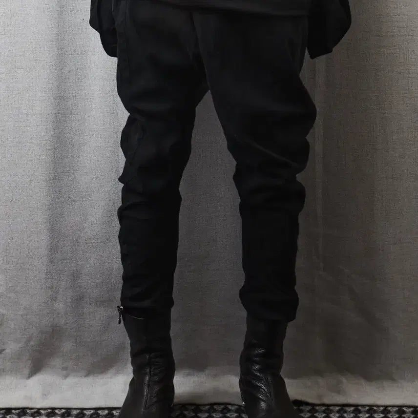 [BUNJANG] Julius FW 2013 Asymmetrical Drape Pants / Julius FW 2013 비대칭 드래이프 팬츠