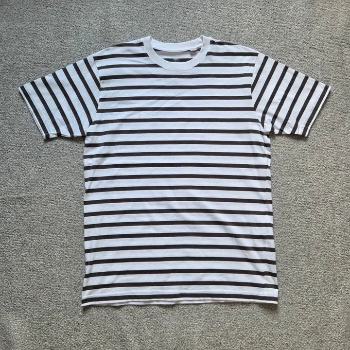 [BUNJANG] Closshi Striped Short Sleeve T-Shirt L / Closshi 스트라이프 반팔 티셔츠 L(100)