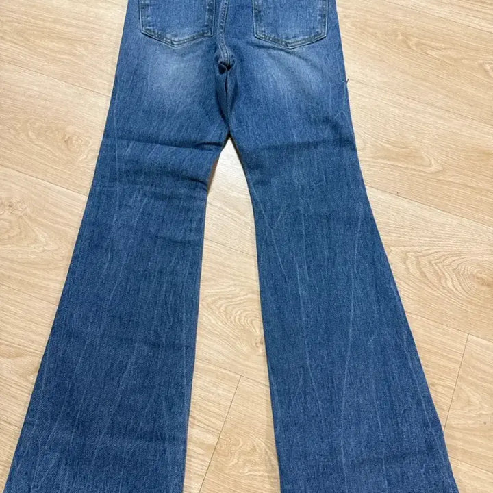 [SOLD OUT] 로우클래식 부츠컷데님 s 새상품 급처