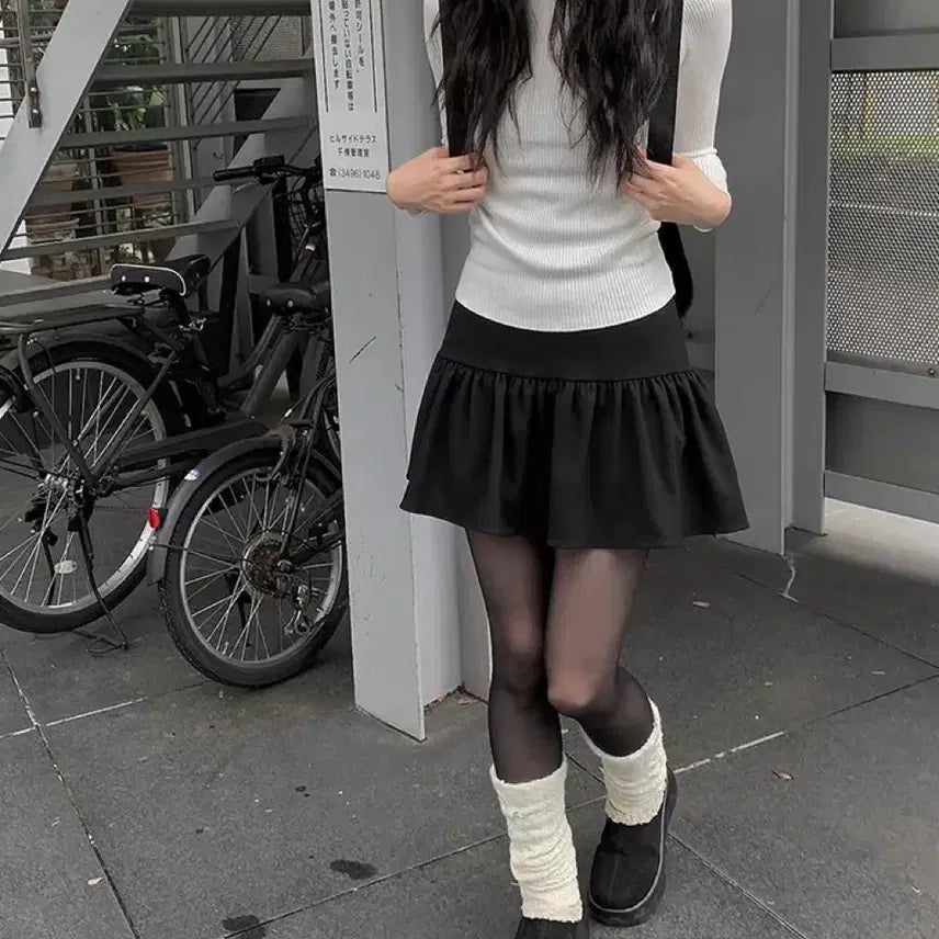 [BUNJANG] Anyonemore Holic Flare Mini Skirt / 에이블리 애니원모어 홀릭 플레어 미니 스커트