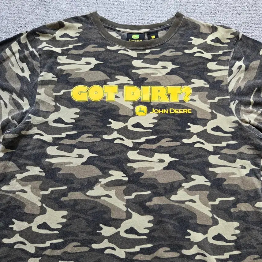 [BUNJANG] John Deere Camo Short Sleeve T-Shirt L (100) / John Deere 카모 반팔 티셔츠 L(100)