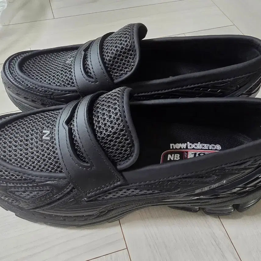 [BUNJANG] New Balance 1906L Black Top Phantom Loafers / (새제품) 뉴발 1906L 블랙 탑 팬텀