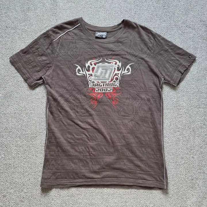 [BUNJANG] JAGTHUG 00s Japanese Graphic T-Shirt Brown / 00s Japan JAGTHUG 반팔 티셔츠 M-슬림L(95-100)