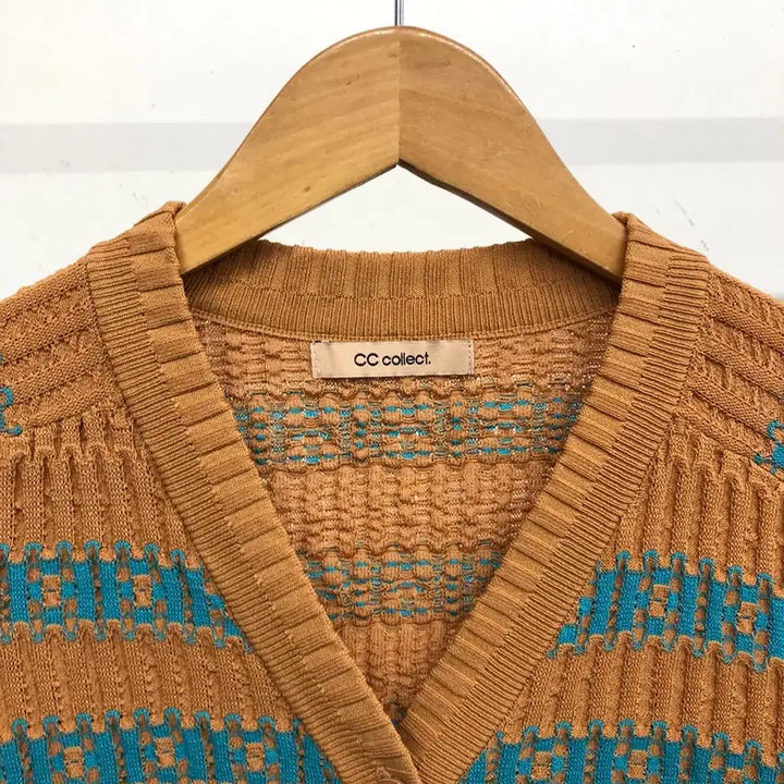 [SOLD OUT] 씨씨콜렉트 브이넥 5부소매 가디건 F