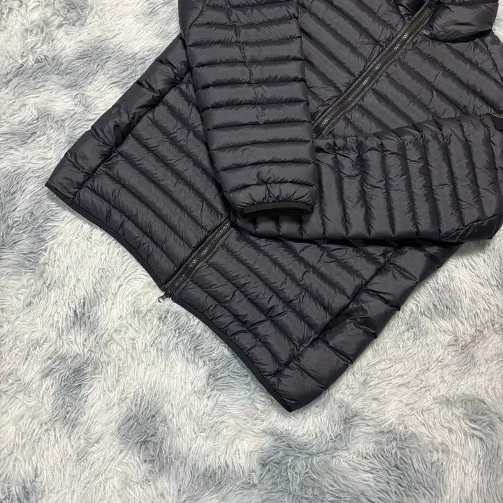[BUNJANG] Stone Island Loom Woven Light Down Jacket XL Navy / [XL Size/정품감정서] 스톤아일랜드 룸우븐 경량패딩