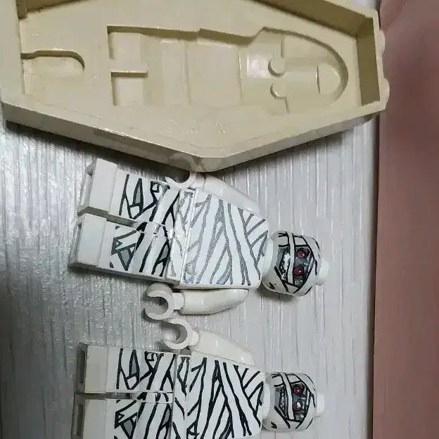 [BUNJANG] Lego Monster Mummy Figures and Mummy Coffin Bundle Set / 레고 몬스터 미라 피겨들과 미라 관 일괄
