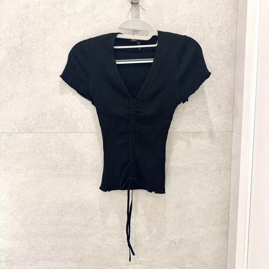 [BUNJANG] Maje Black String Top / 마쥬 Maje 블랙 스트링 탑