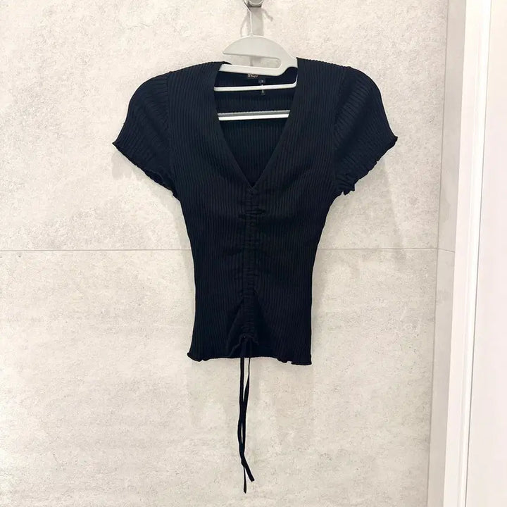 [BUNJANG] Maje Black String Top / 마쥬 Maje 블랙 스트링 탑