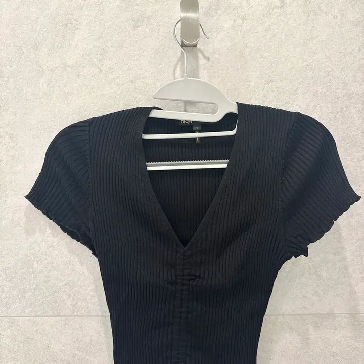 [BUNJANG] Maje Black String Top / 마쥬 Maje 블랙 스트링 탑