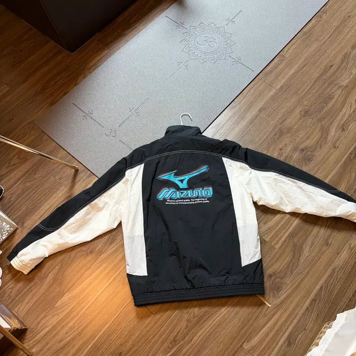 [BUNJANG] Mizuno Windbreaker Jacket / 미즈노 바람막이