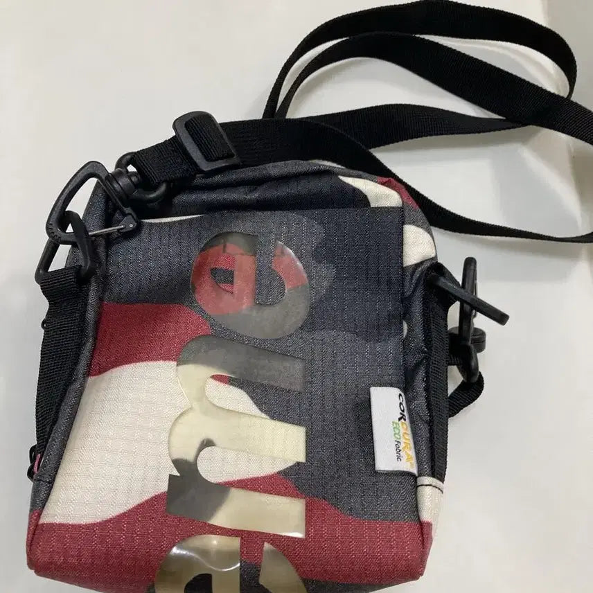 [BUNJANG] Supreme Neck Pouch Shoulder Bag / 슈프림 Neck Pouch 숄더백 Shoulder Bag 중고제품 팝니다