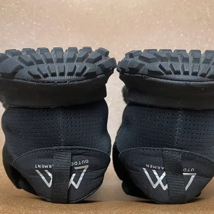 [BUNJANG] Comfy Outdoor Garment Approach 02 Mesh Sneakers / 콤피 아웃도어 가먼츠 어프로치02 메쉬 / 블랙