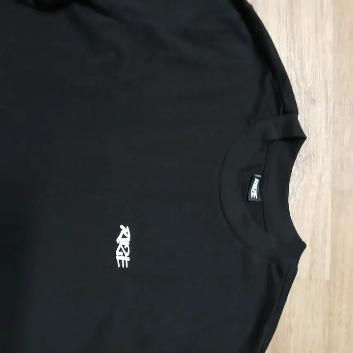 [BUNJANG] RIIZE Valentine Long Sleeve T-shirt / SM엔터테이먼트 RIIZE 라이즈 발렌타인 롱슬리브 굿즈 긴팔티