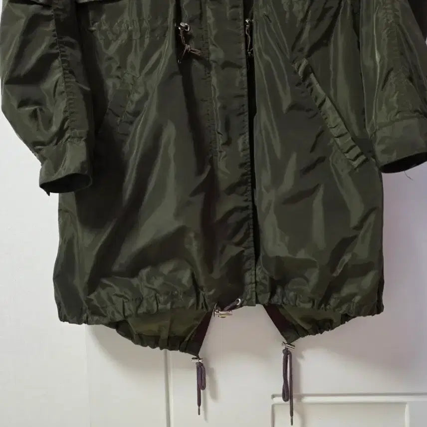 [BUNJANG] Moncler Khaki Wet Hooded Long Jacket (Women&