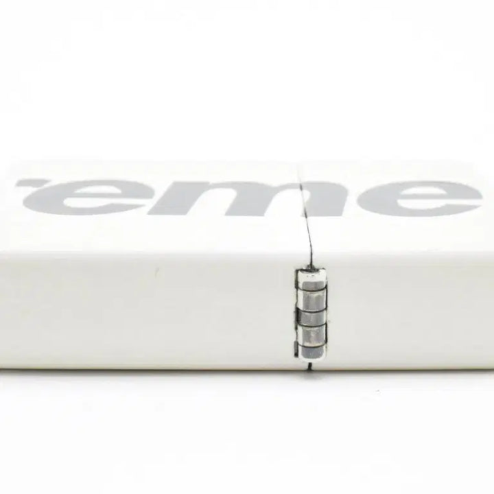 [BUNJANG] Supreme Zippo Lighter Used Item / 슈프림 지포 라이터 Supreme ZIPPO 사용감 있는 중고제품 팝니다
