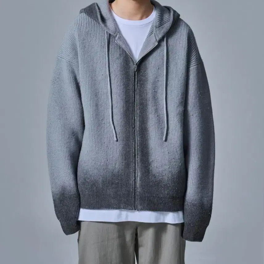 [SOLD OUT] (새제품)준지 24FW 페인트 스프레이 후드 집업 L사이즈 판매합니다