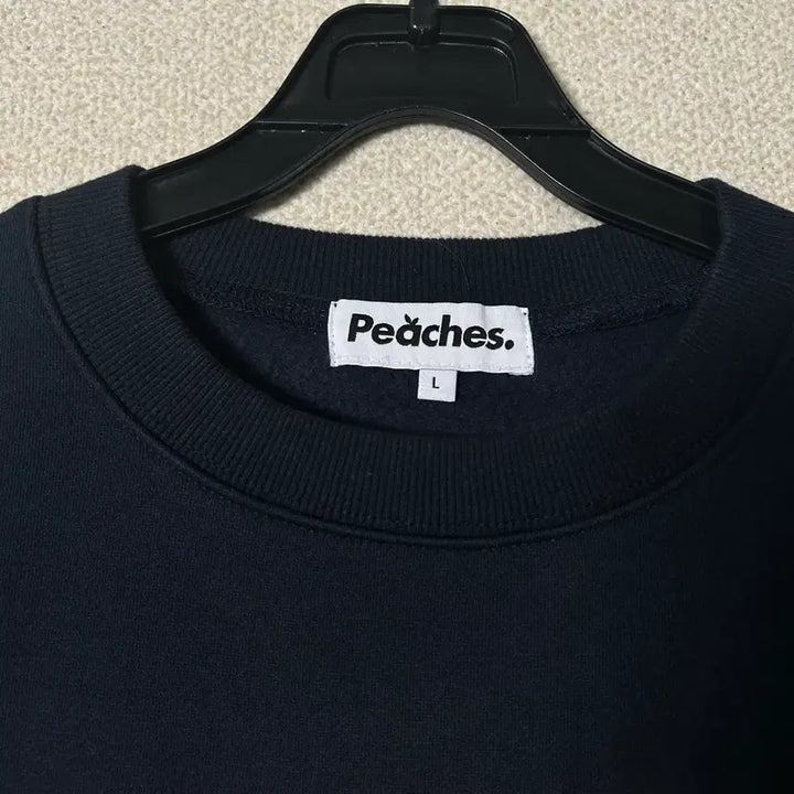 [BUNJANG] Peaches Universe Black Sweatshirt / (L) 피치스 유니버스 블랙 맨투맨
