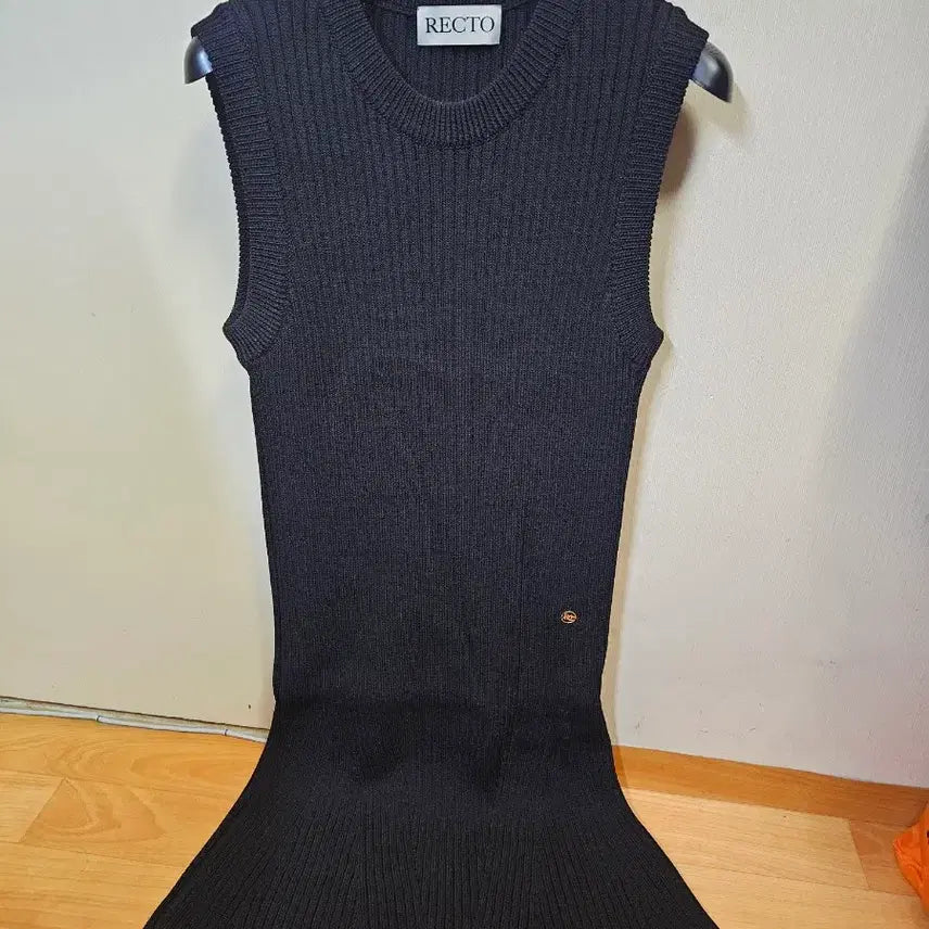 [BUNJANG] RECTO Black Crewneck Mini Dress / L) 렉토 RECTO 원피스 블랙 크루넥 미니 드레스