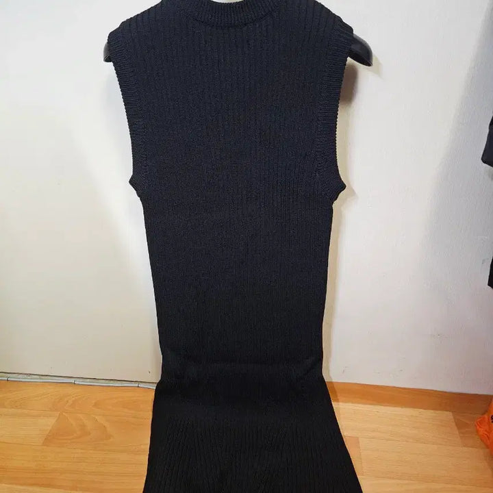 [BUNJANG] RECTO Black Crewneck Mini Dress / L) 렉토 RECTO 원피스 블랙 크루넥 미니 드레스