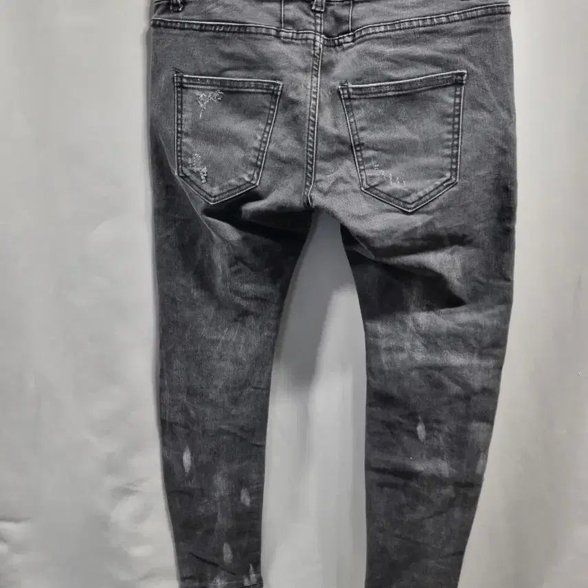 [BUNJANG] Saint Laurent Black Damaged Wash Jeans (Size 30) / 입생로랑 블랙 데미지 워싱 청바지 30