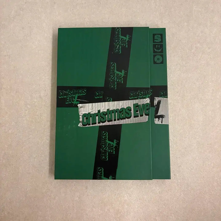 [SOLD OUT] 스트레이키즈 스키즈 크리스마스이블 한정반 앨범 판매합니다