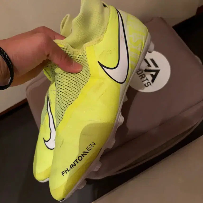 [BUNJANG] Nike Phantom Vision Soccer Cleats / 나이키 축구화