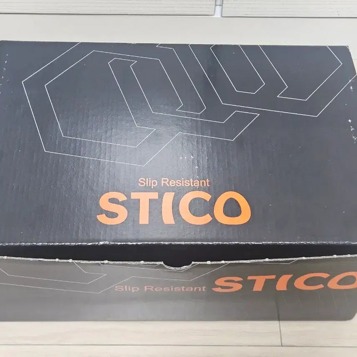 [BUNJANG] Stico NEC6 Surgical Nursing Shoes (250) / 스티코 NEC6 수술실 간호화(250)