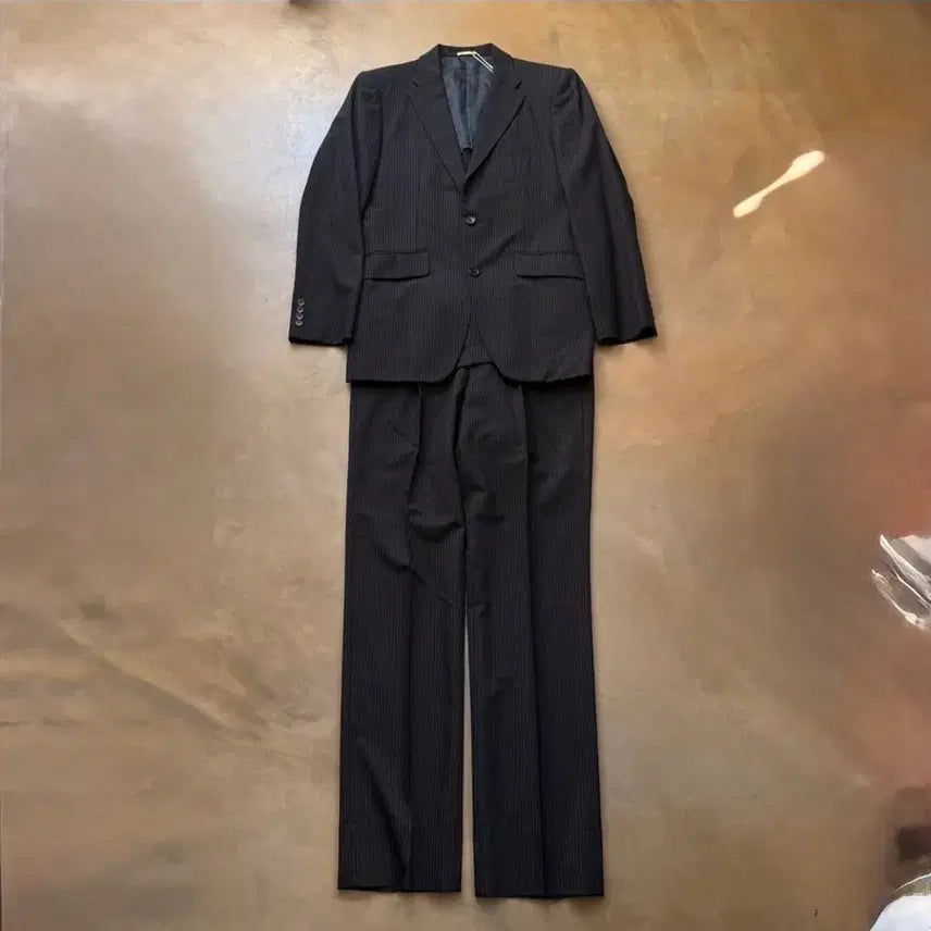 [SOLD OUT] 타케오 키쿠치 블랙 스트라이프 셋업 정장